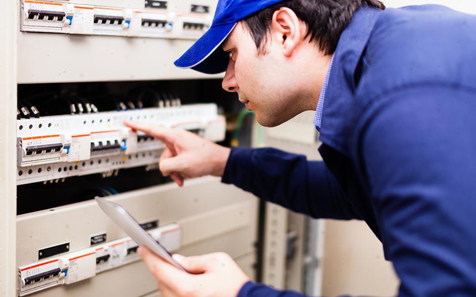 travail électricien Herblay
